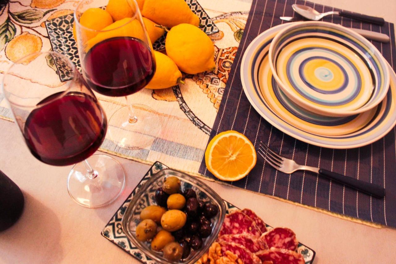 Amecasa - Casa Vacanze Sicilia カリーニ エクステリア 写真