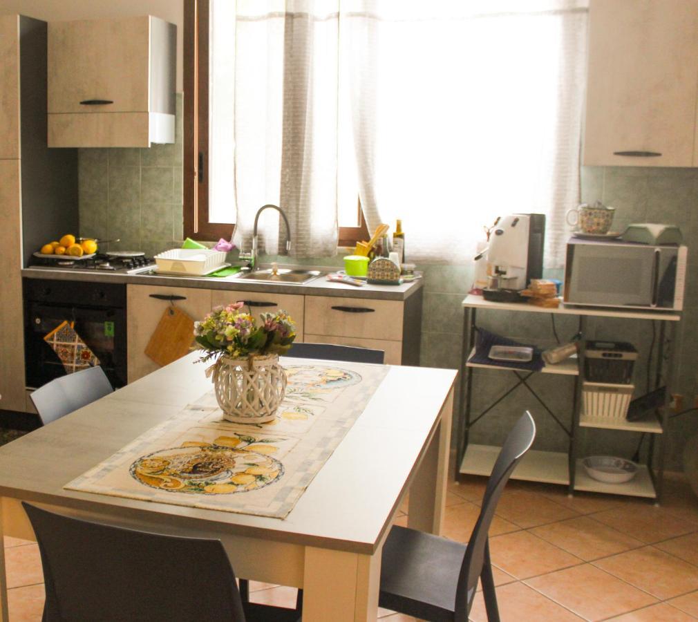 Amecasa - Casa Vacanze Sicilia カリーニ エクステリア 写真